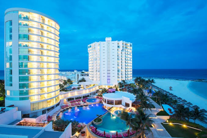 Hotel Krystal Cancún photo 3