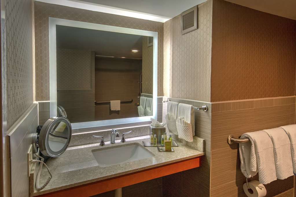 DoubleTree by Hilton Hotel Memphis photo 3
