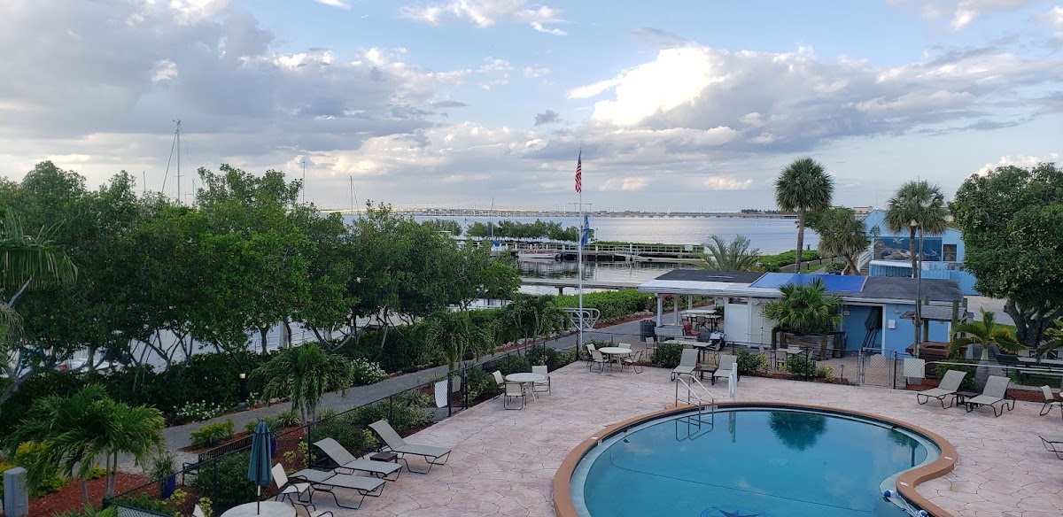 The Suites at Fishermen's Village photo 3