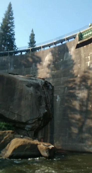 Lyons 97-073 Dam