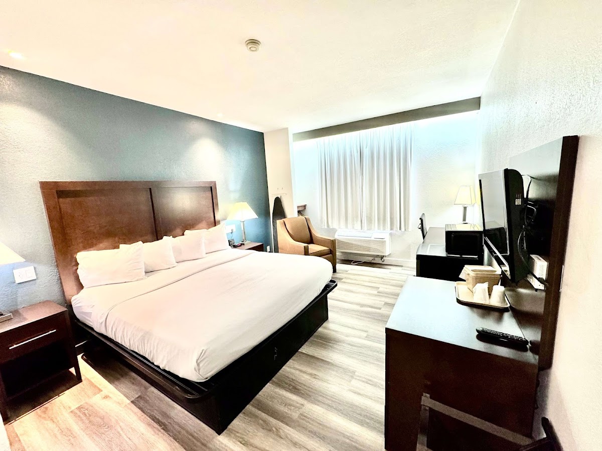 Baymont by Wyndham Richmond I-70 photo 2