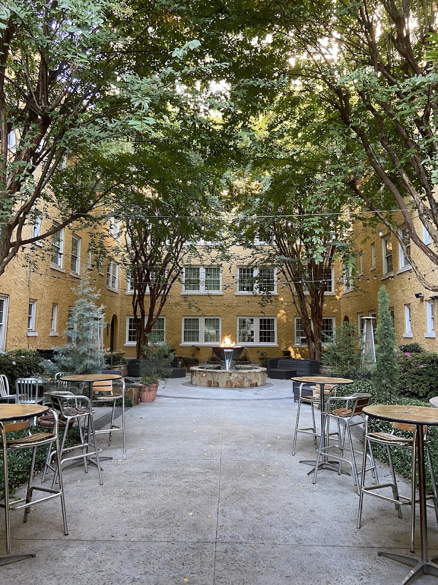 Artmore Hotel photo 2