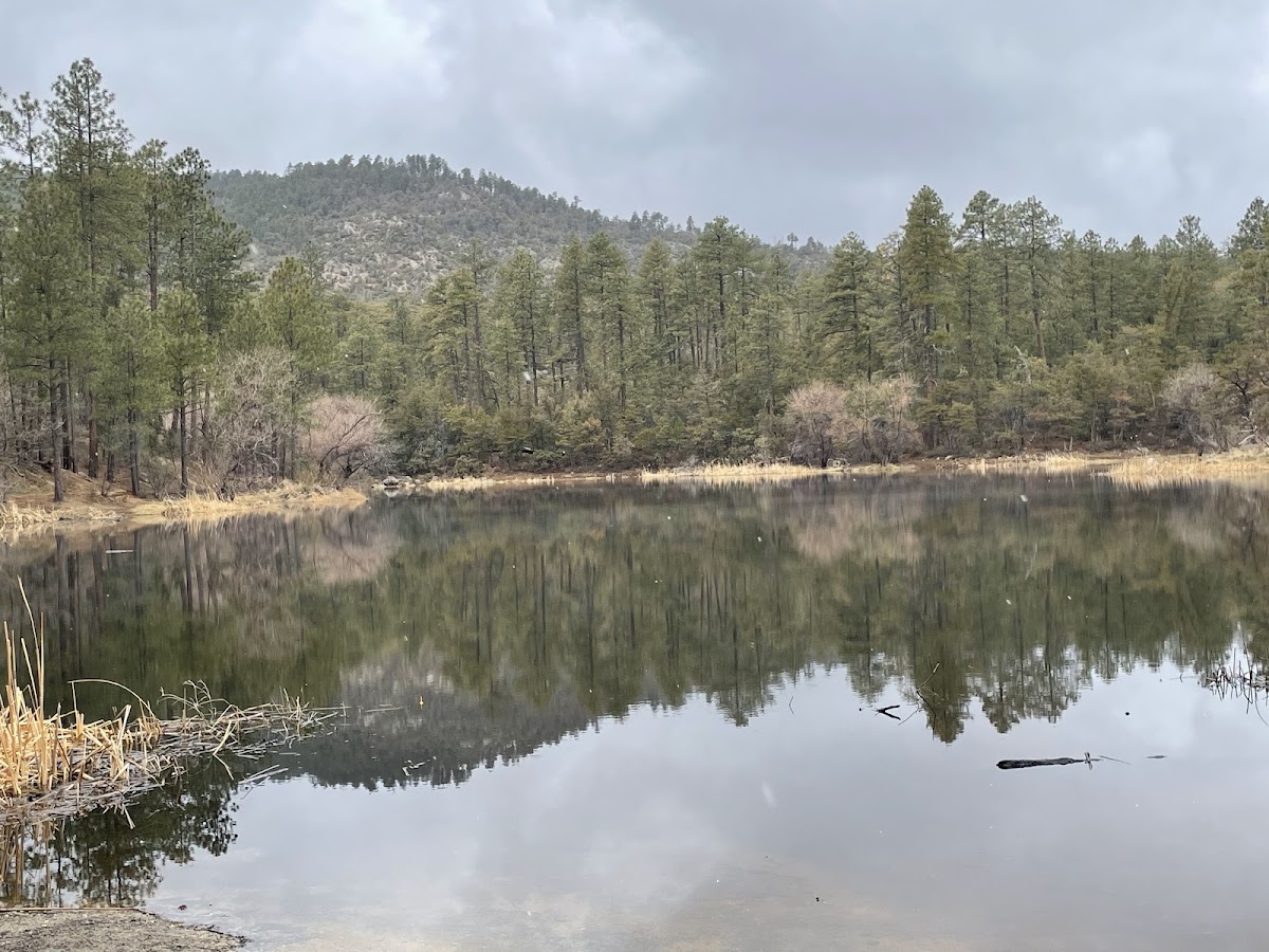 Horsethief Basin Lake