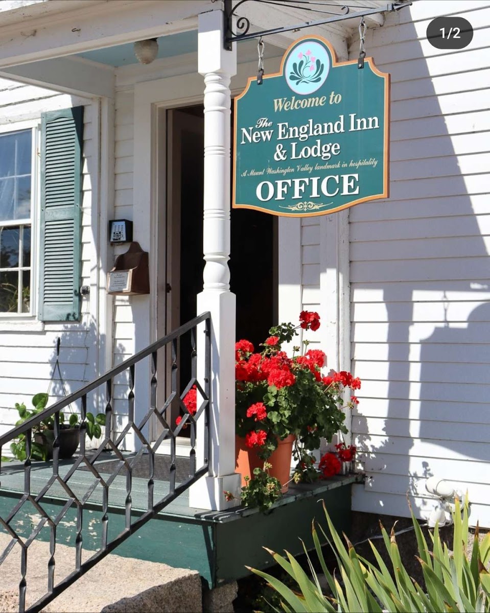 The New England Inn & Lodge