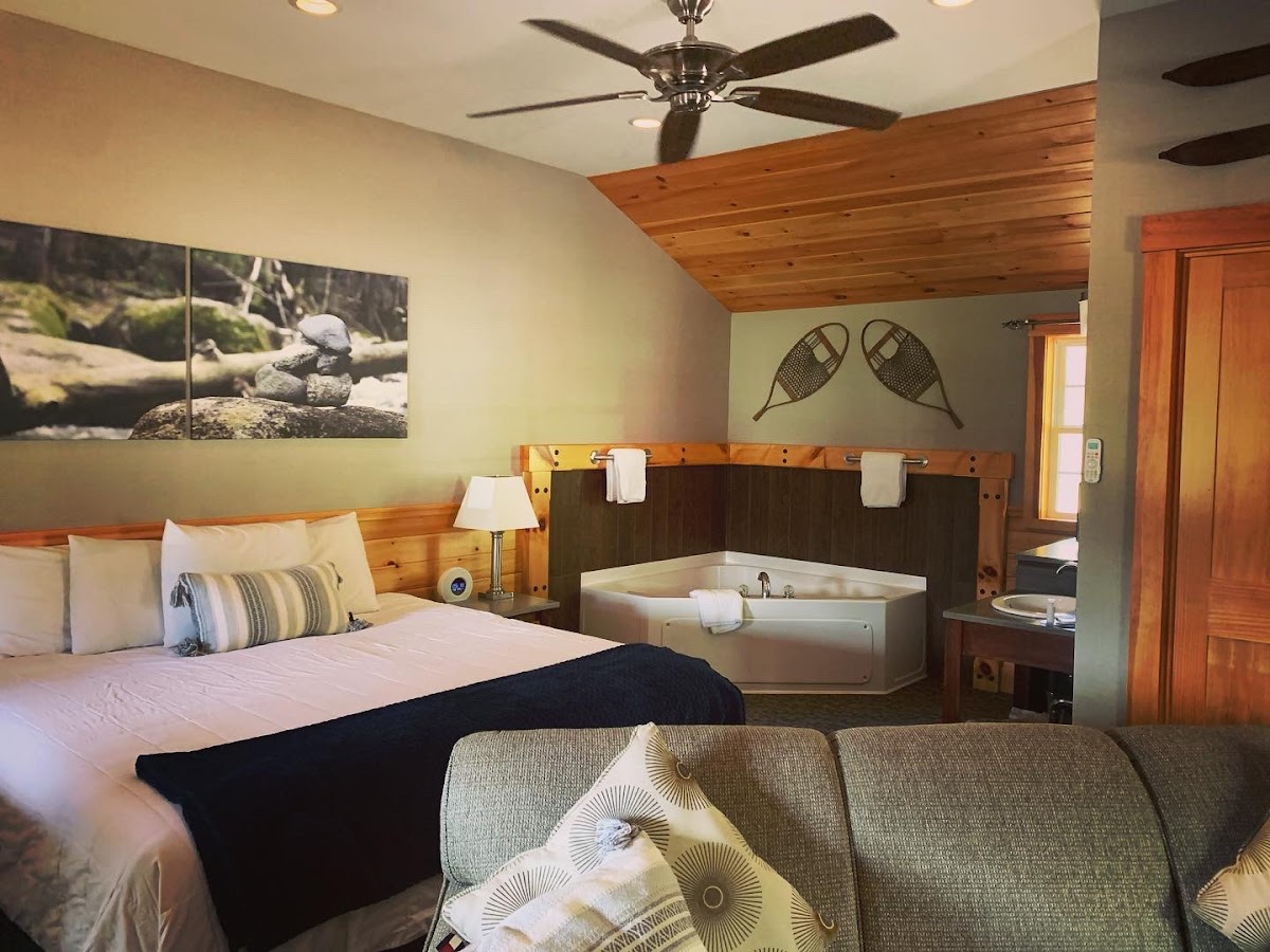 The New England Inn & Lodge photo 2