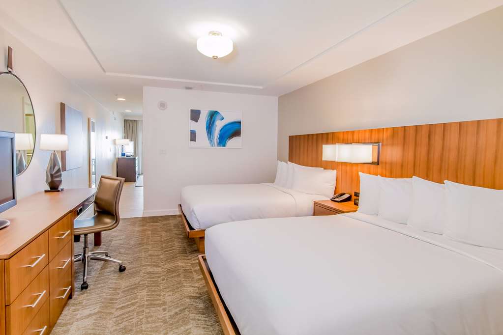 Hilton Pensacola Beach photo 2