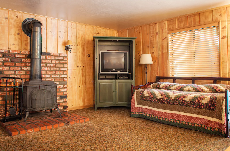 June Lake Motel photo 2