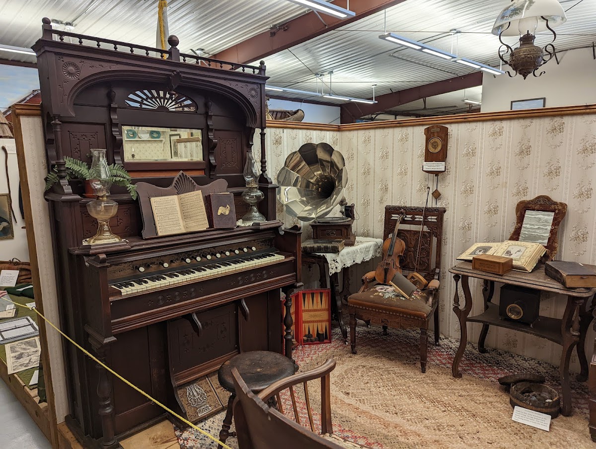 Cass County Museum & Hist Soc
