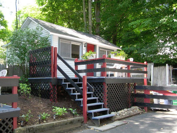 Colonial Court Motel