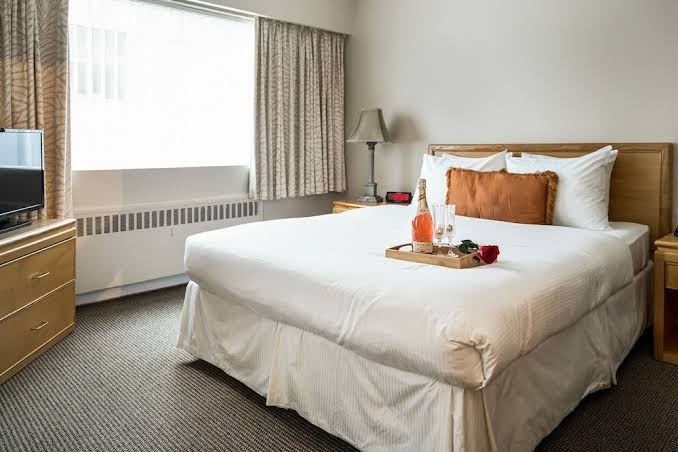 Rosellen Suites At Stanley Park photo 2