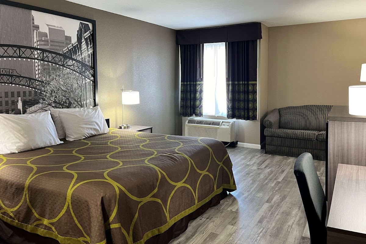 Super 8 by Wyndham Harrison OH photo 2