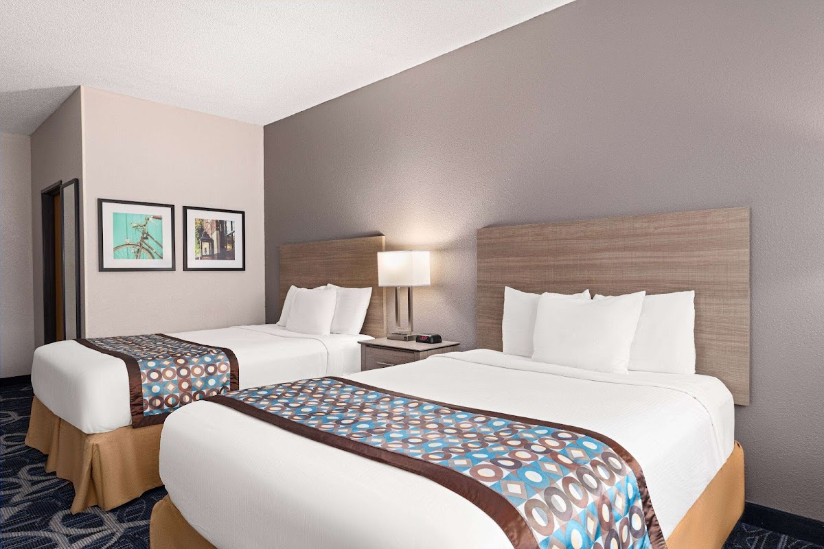 Baymont by Wyndham Waterloo photo 2