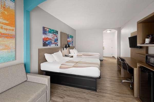 La Quinta Inn by Wyndham Decatur photo 2