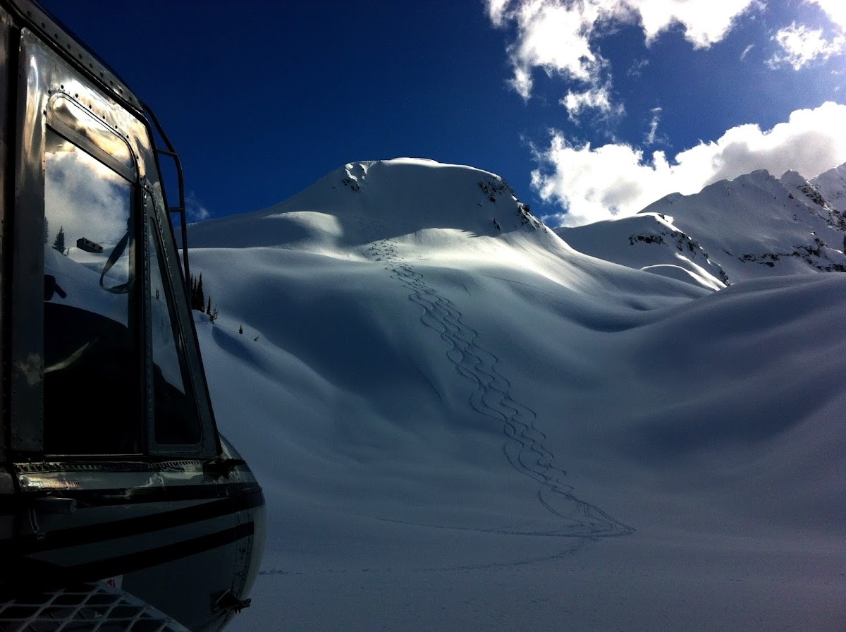 Selkirk Tangiers Heli Skiing