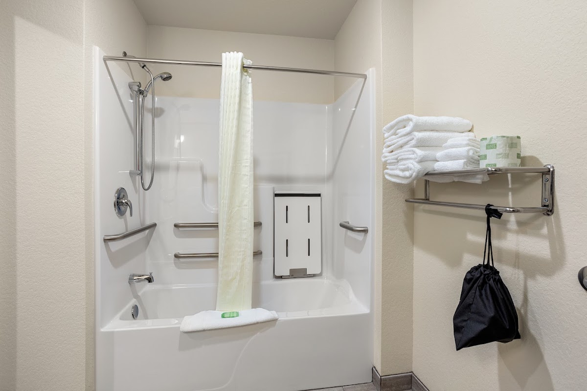 Cobblestone Hotel & Suites - De Pere/Green Bay photo 3