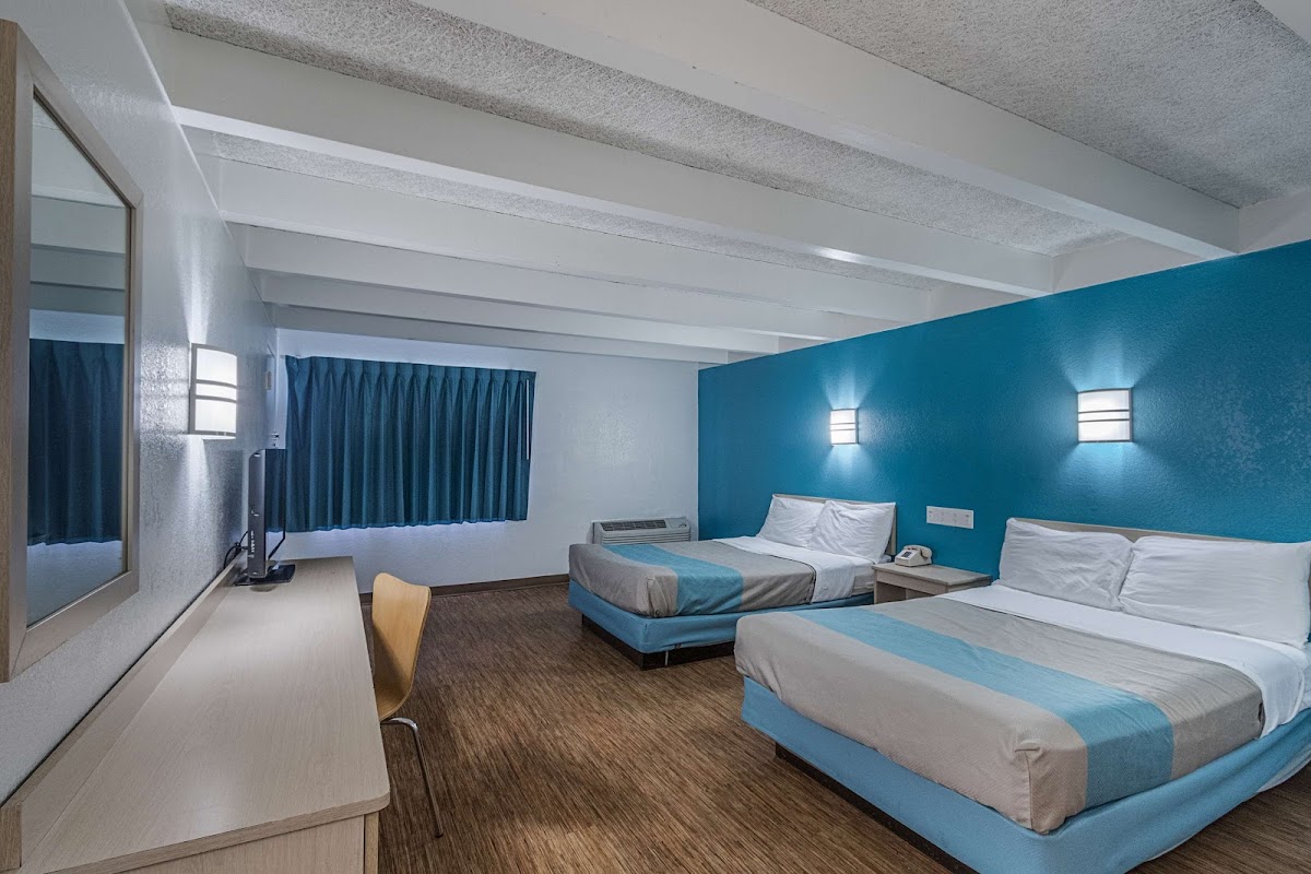 Motel 6 Kokomo, IN photo 2