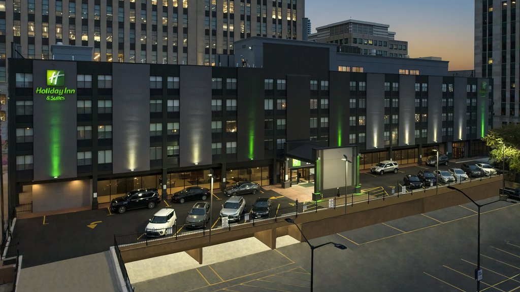 Holiday Inn & Suites Chicago-Downtown by IHG photo 3
