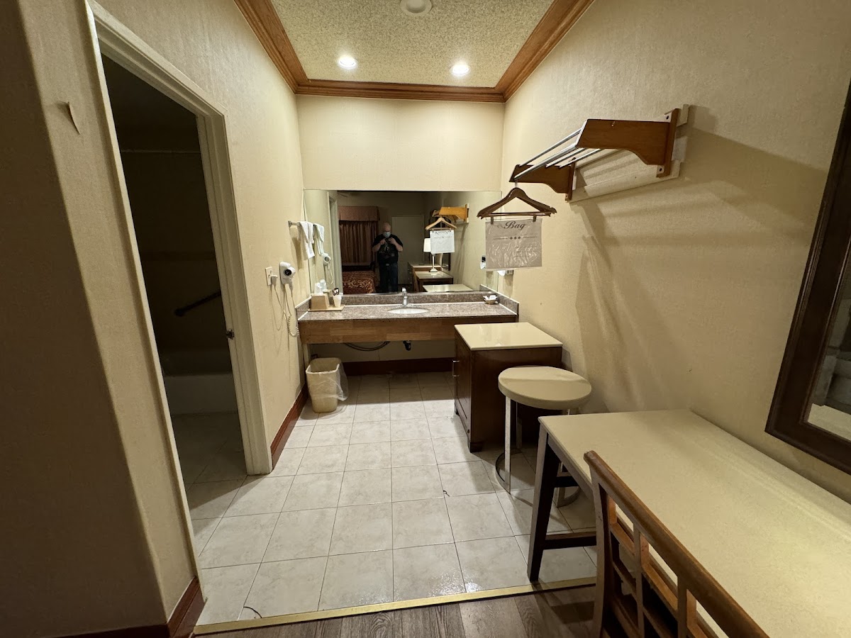 New Century Inn photo 3