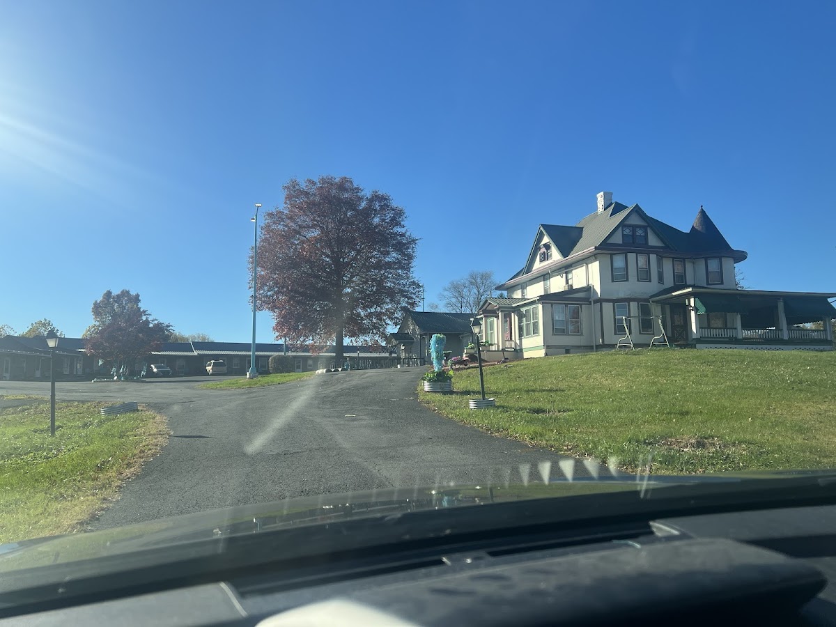 Potomac River Motel