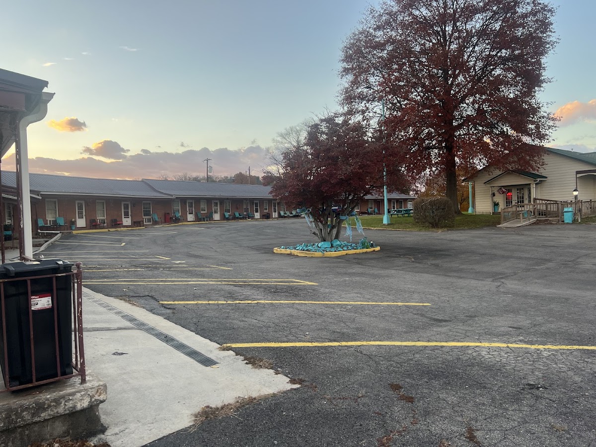 Potomac River Motel photo 2
