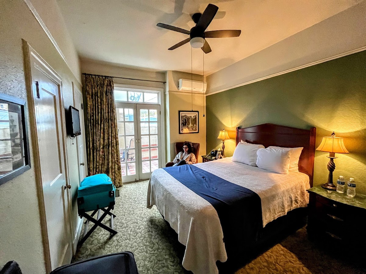 The Hotel Paisano photo 2