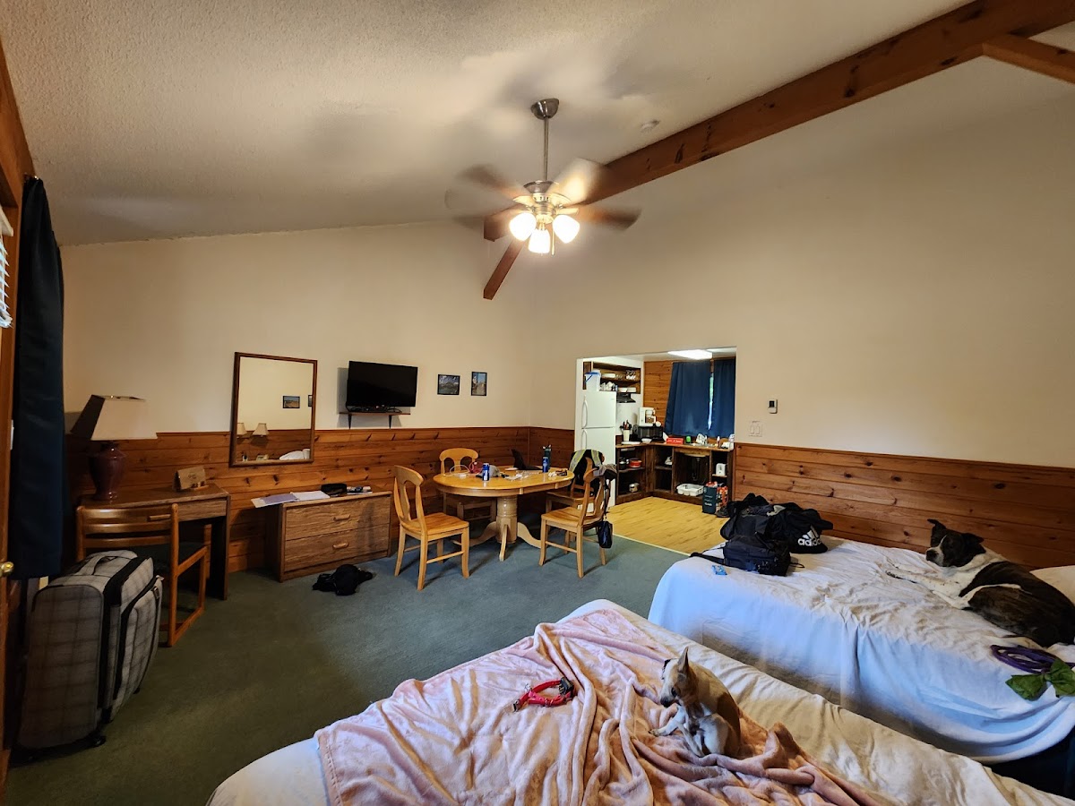 Quiet Bay Inn & Café photo 2