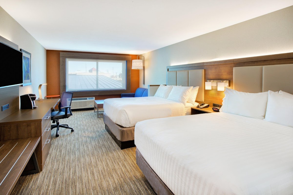 Holiday Inn Express & Suites New Castle by IHG photo 2