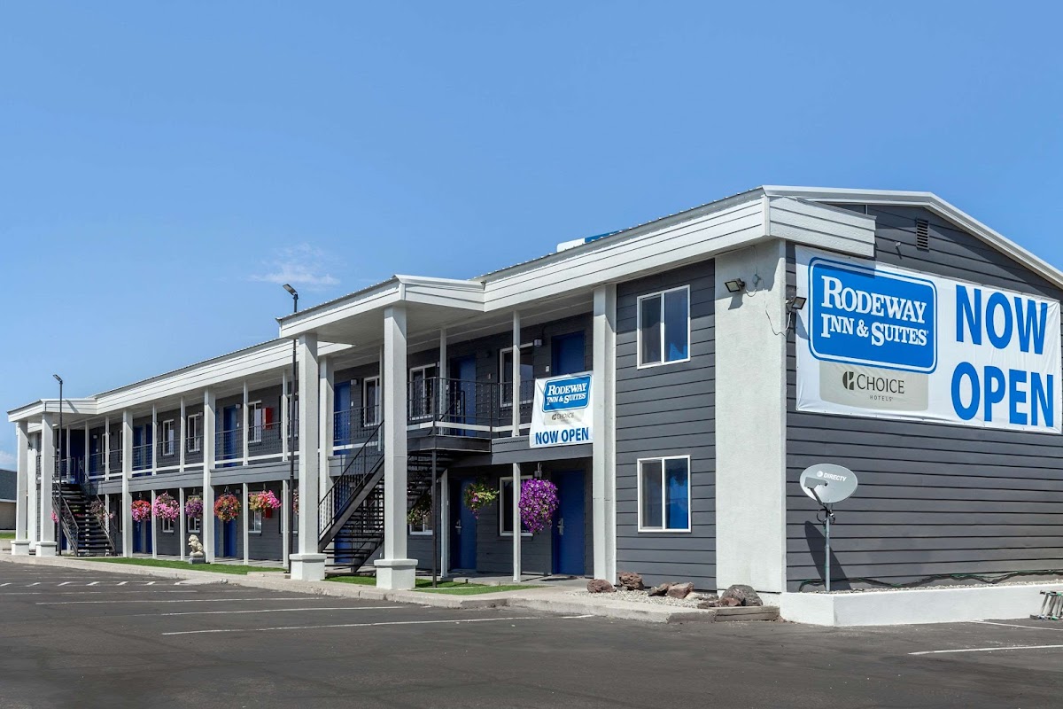 Rodeway Inn & Suites Ontario