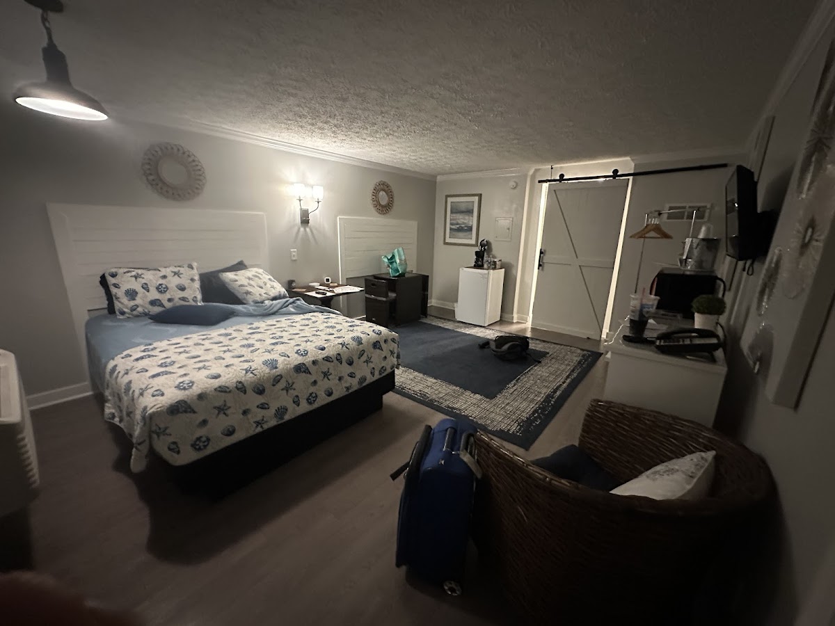 Deltaville Dockside Inn photo 3