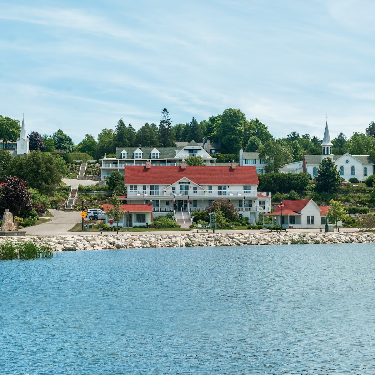 Hillside Waterfront Hotel