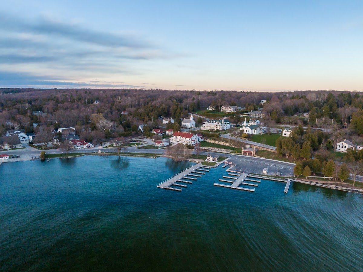 Hillside Waterfront Hotel photo 2