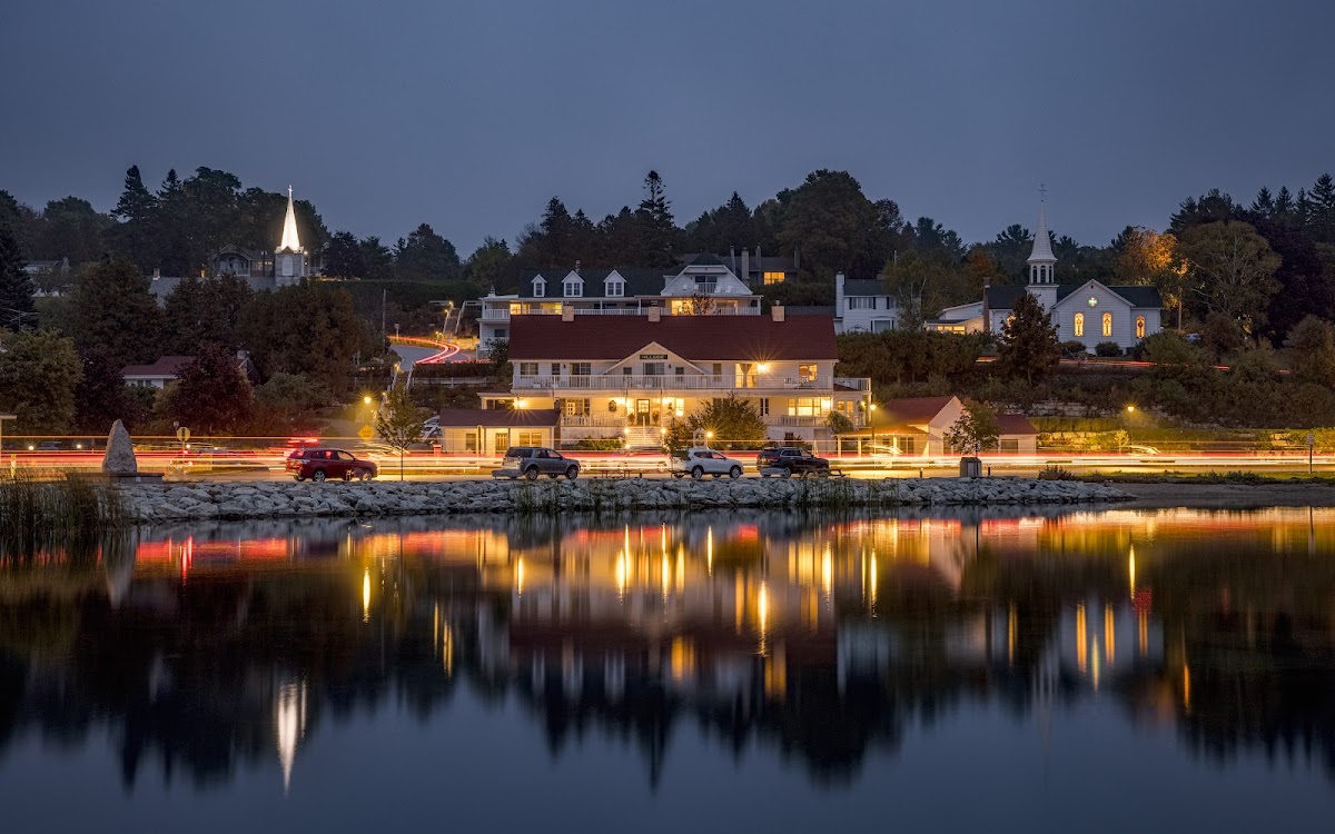 Hillside Waterfront Hotel photo 3