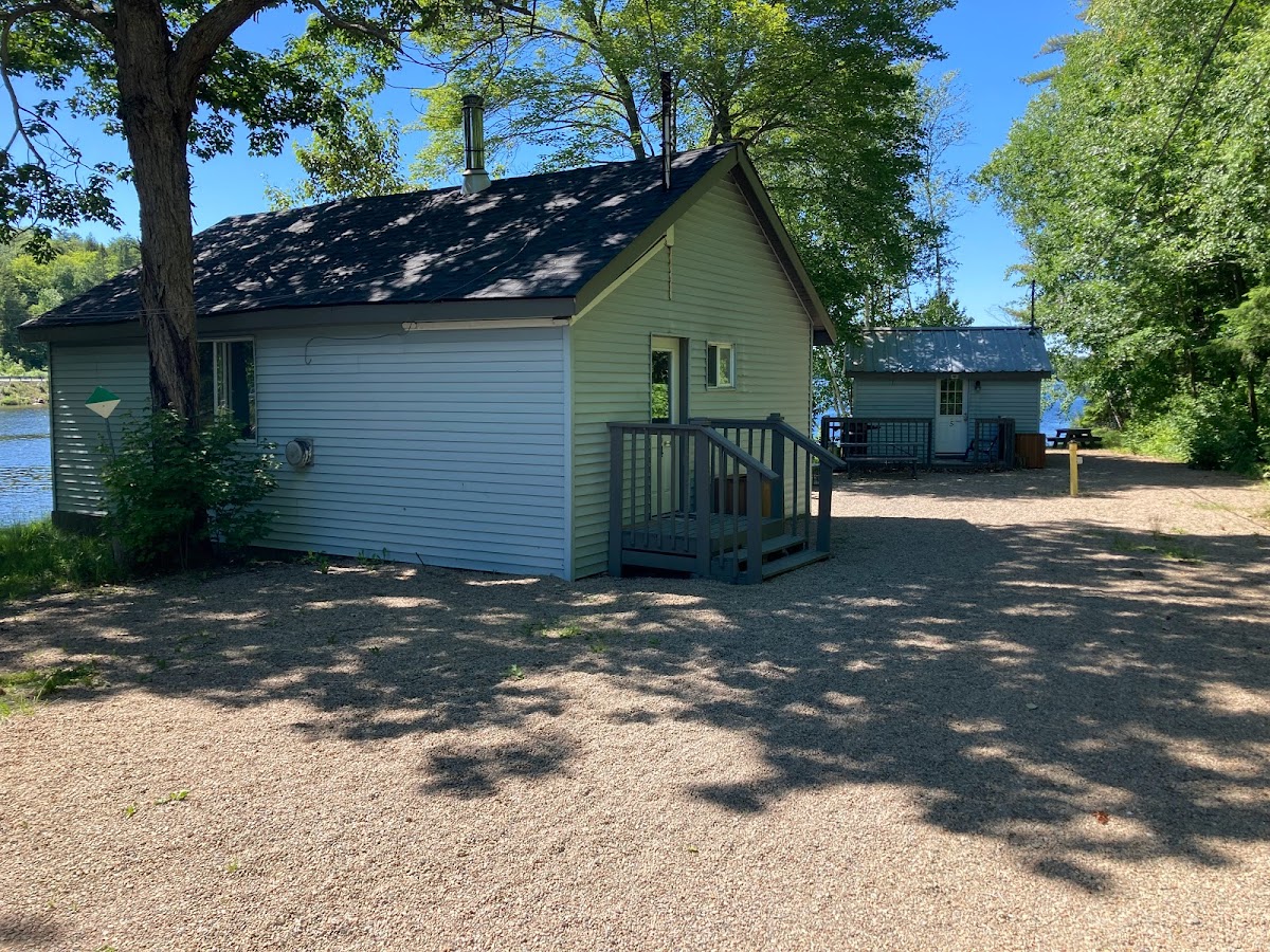 Firehouse Cottage Resort