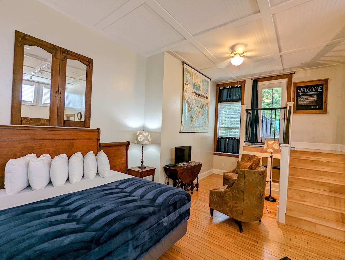Baileys Harbor Schoolhouse Inn photo 2