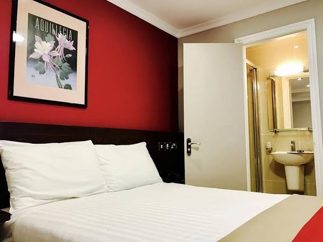 Royal Cambridge Hotel in London photo 2
