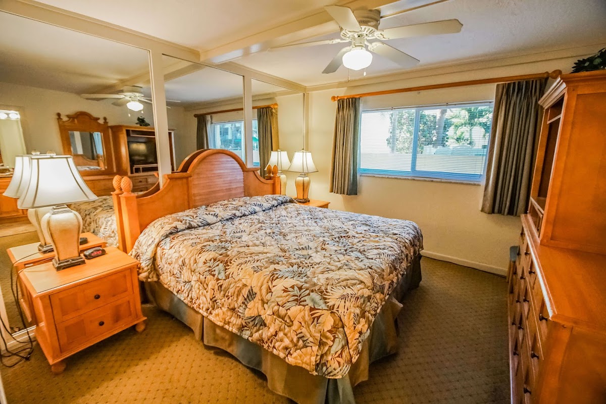 Coral Reef Beach Resort photo 2