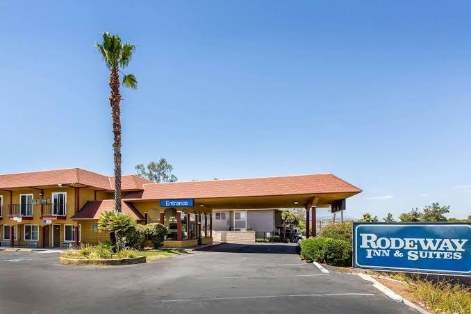 Rodeway Inn & Suites Canyon Lake-Menifee West photo 2