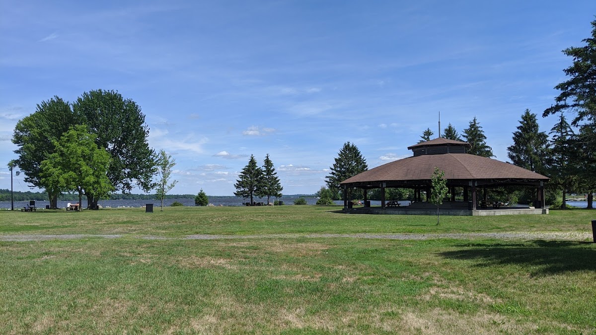 Confederation Park