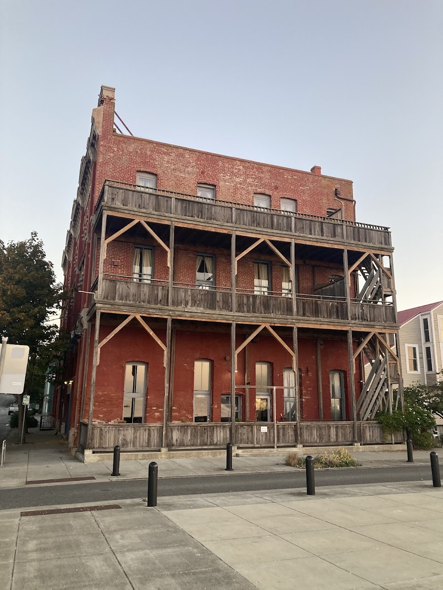 The Monarch Hotel