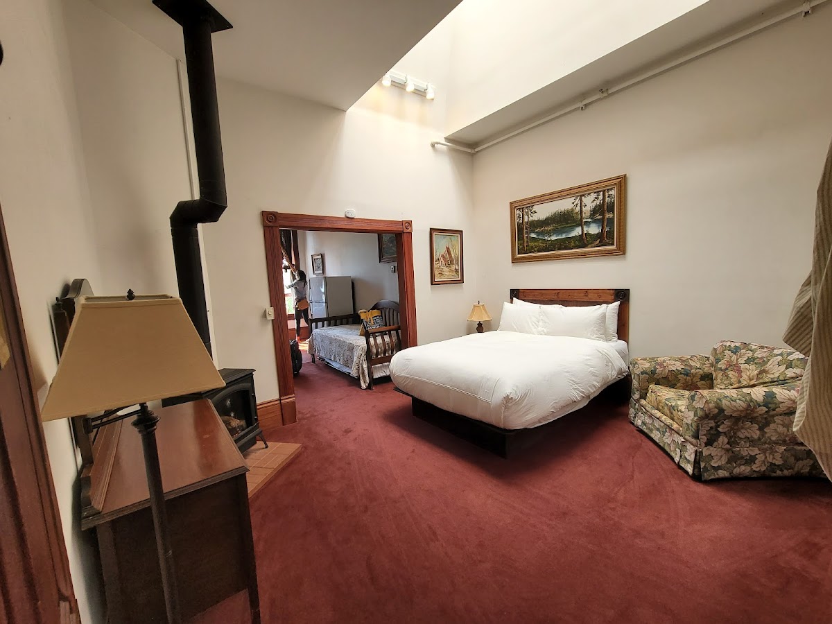The Monarch Hotel photo 3