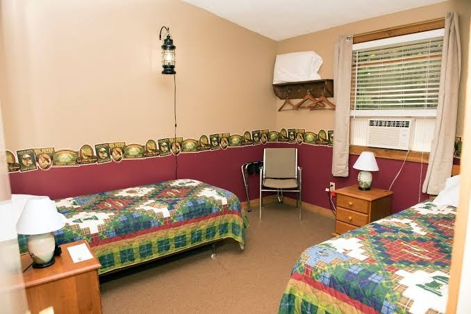 Feeder Creek Lodge photo 3