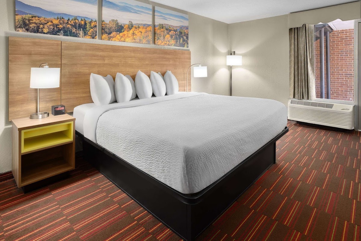 Days Inn by Wyndham Forsyth photo 2