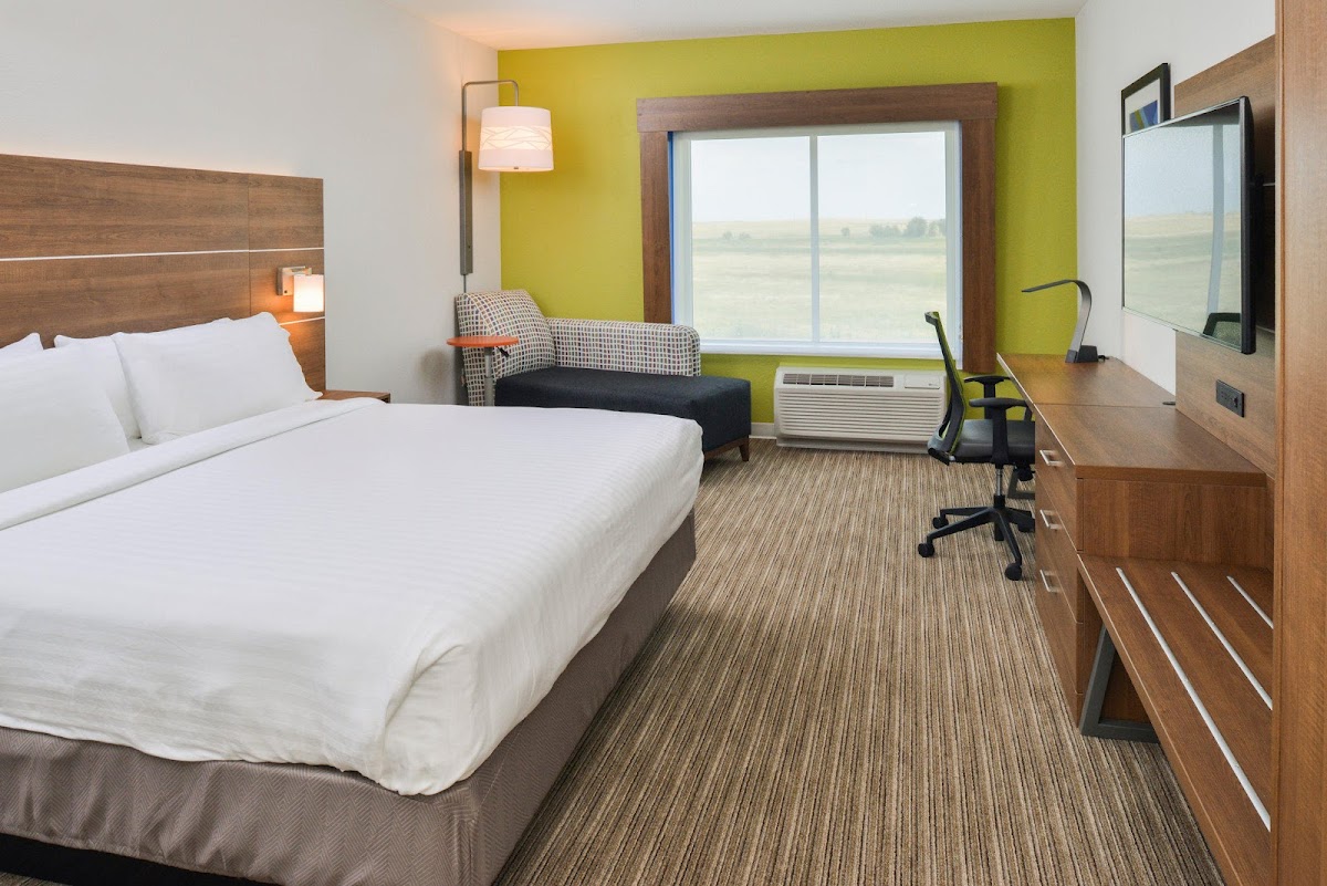 Holiday Inn Express & Suites Chadron by IHG photo 2