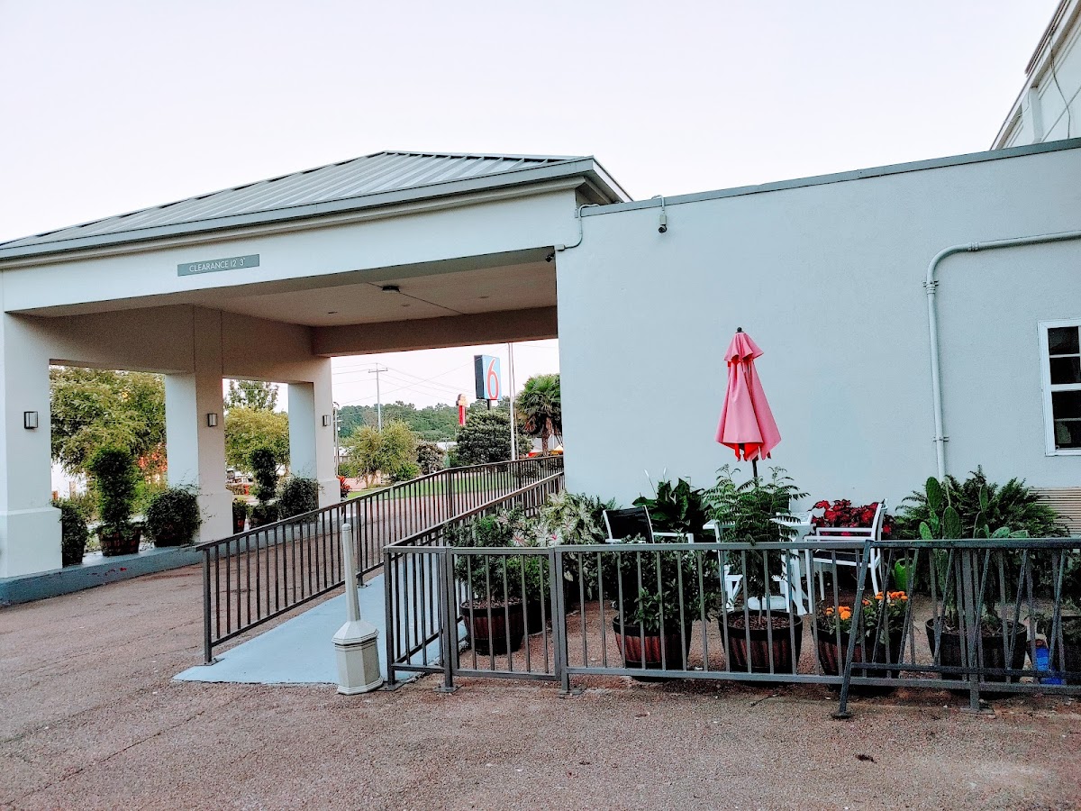 Motel 6 Brookhaven, MS