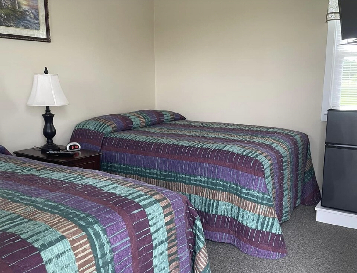 Bridgeview Motel photo 2