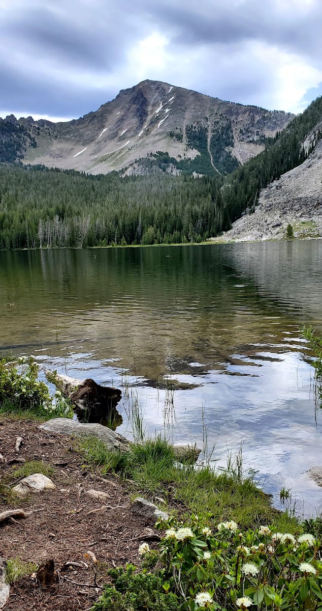 Sawtooth Lake