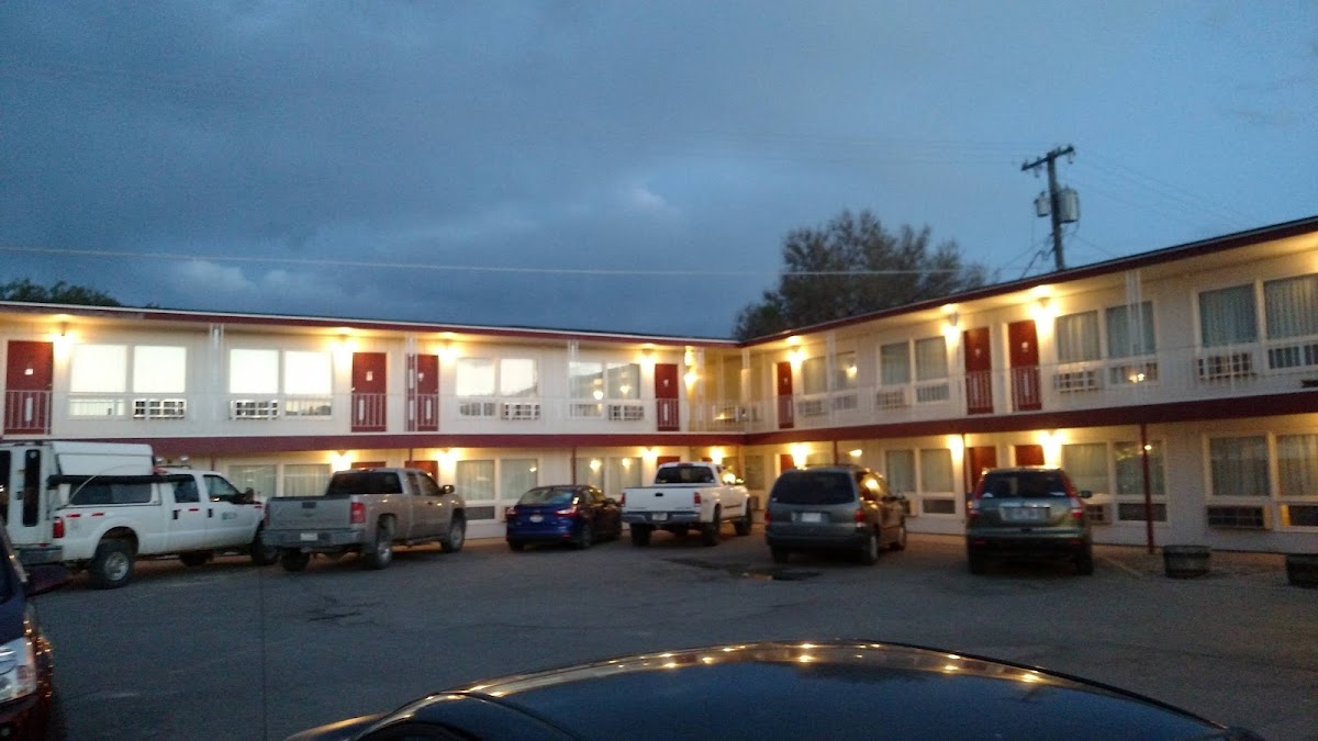 Sundowner Motel