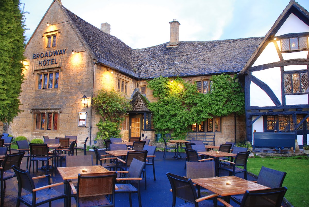 The Broadway Hotel