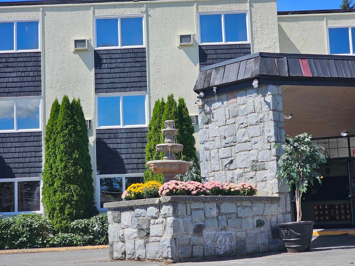 Ocean Marina Hotel