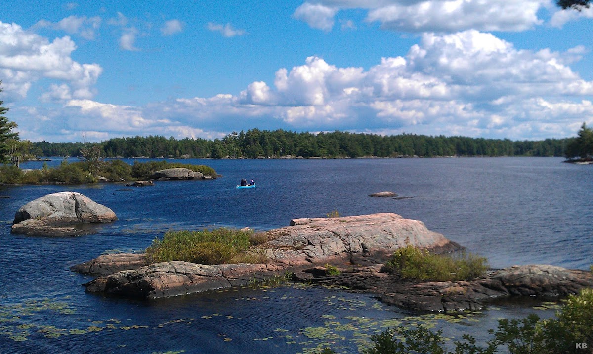 Kahshe Lake